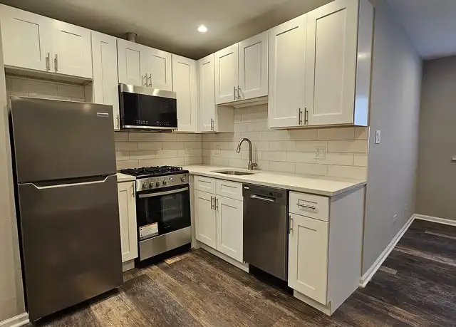 Property at 421 W Barry Ave, Chicago, IL, 60657, 1 bed, 1 bath, [object Object]