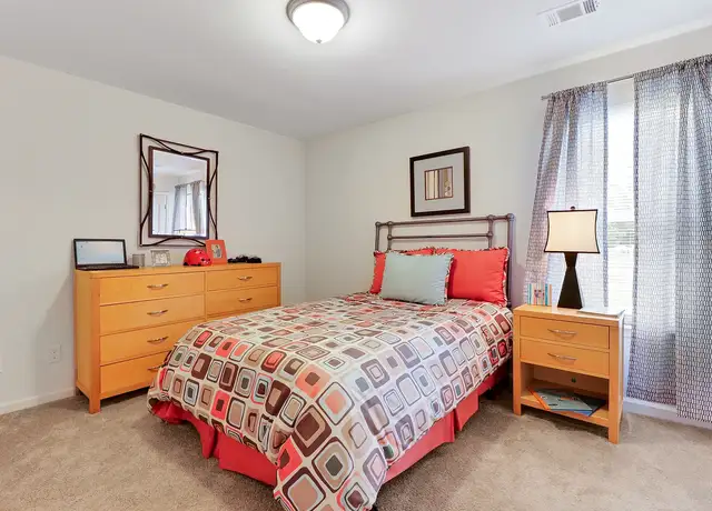 Photo of 653 Little Neck Rd, Savannah, GA 31419