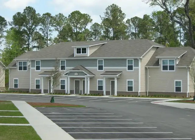 Photo of 653 Little Neck Rd, Savannah, GA 31419