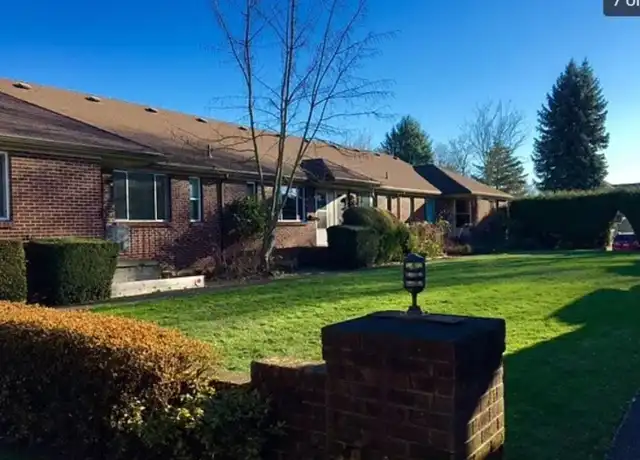 Property at 4206 SE Salmon St Unit F, Portland, OR, 97215, 1 bed, 1 bath, [object Object]