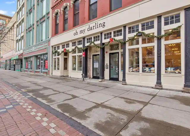 Property at 321 S Salina St Unit 201, Syracuse, NY, 13202, 2 beds, 1 bath, [object Object]
