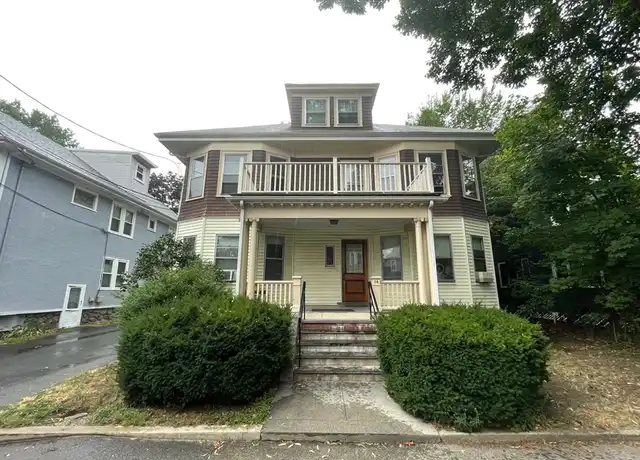 Property at 34 Grafton St Unit 2, Arlington, MA, 02474, 3 beds, 1 bath, [object Object]