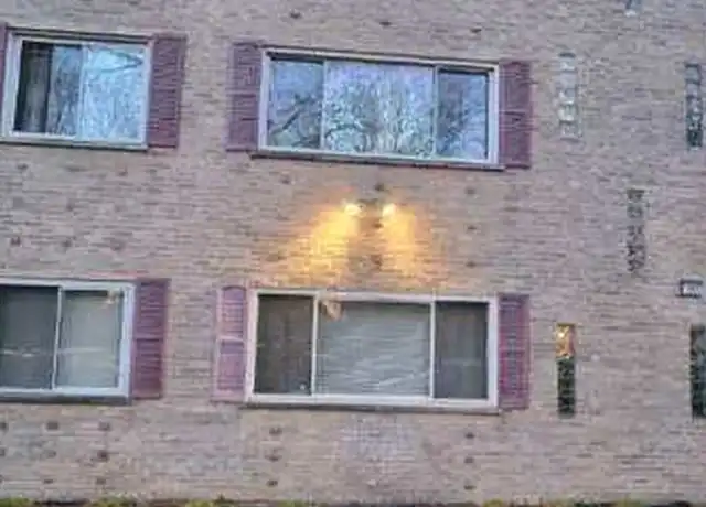 Property at 7227 N Ridge Blvd Unit 2A, Chicago, IL, 60645, 2 beds, 1 bath, [object Object]
