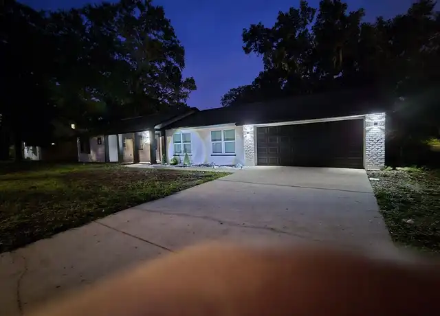 Property at 401 N Bryan Cir Unit NA, Brandon, FL, 33511, 3 beds, 2 baths, [object Object]
