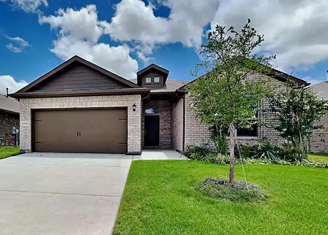 Property at 8308 Comanche Springs Dr, Fort Worth, TX, 76131, 4 beds, 2 baths, [object Object]