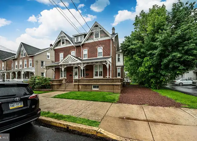 Property at 314 Walnut St Unit 2, Royersford, PA, 19468, 3 beds, 1 bath, [object Object]