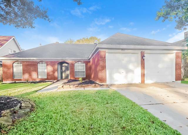 Photo of 2922 Bentley Ct, Pearland, TX 77584