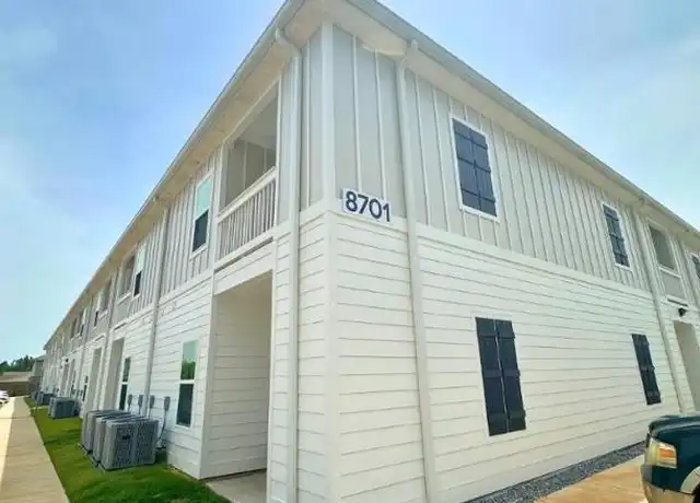 Property at 8701 Old Spanish Trl, Ocean Springs, MS, 39564, 2 beds, 2 baths, [object Object]
