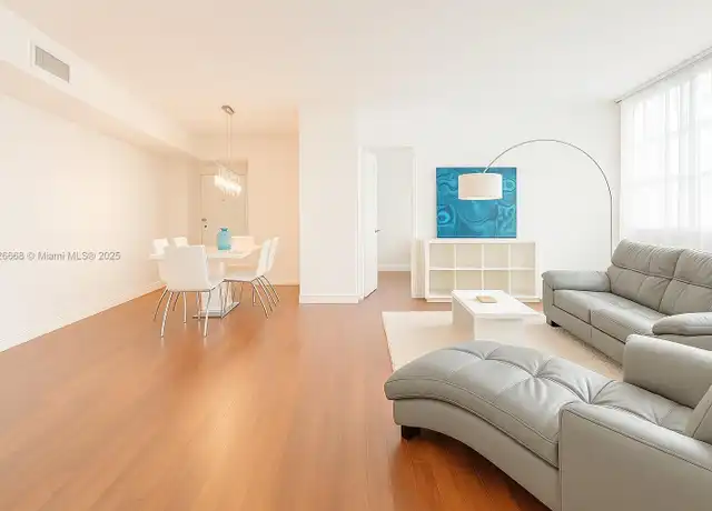 Property at 905 Brickell Bay Dr #1022, Miami, FL, 33131, 2 beds, 2 baths, [object Object]