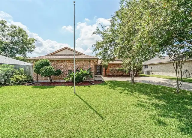 Property at 9746 Dover Hill Rd, La Porte, TX, 77571, 3 beds, 2 baths, [object Object]