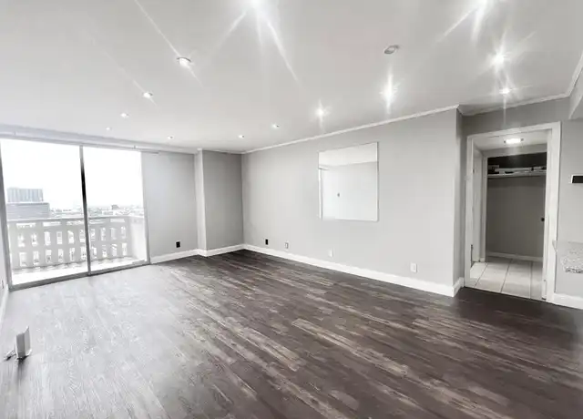 Property at 2016 Main St #2014, Houston, TX, 77002, 1 bed, 1 bath, [object Object]