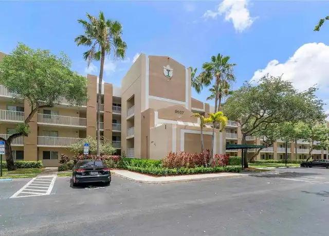 Property at 9537 Weldon Cir Unit I309, Fort Lauderdale, FL, 33321, 2 beds, 1 bath, [object Object]