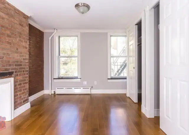 Property at 118 E 7th St Unit 6, New York, NY, 10009, 2 beds, 1 bath, [object Object]