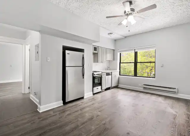 Property at 4555 Malden St Unit 204, Chicago, IL, 60640, 1 bed, 1 bath, [object Object]