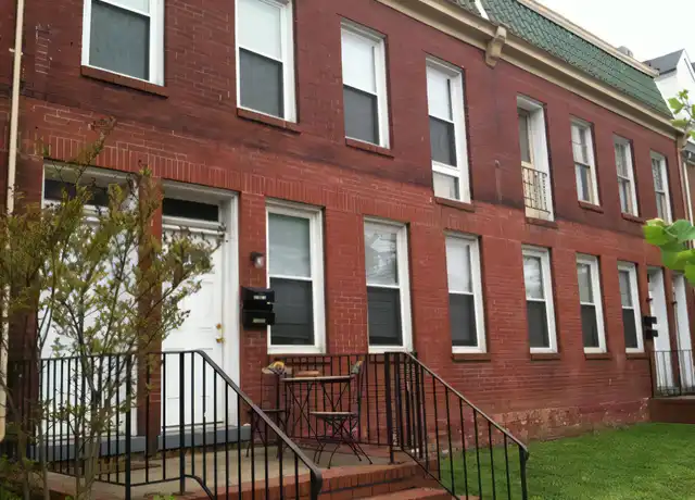 Property at 2103 W Cary St Fl A, Richmond, VA, 23220, 2 beds, 1 bath, [object Object]