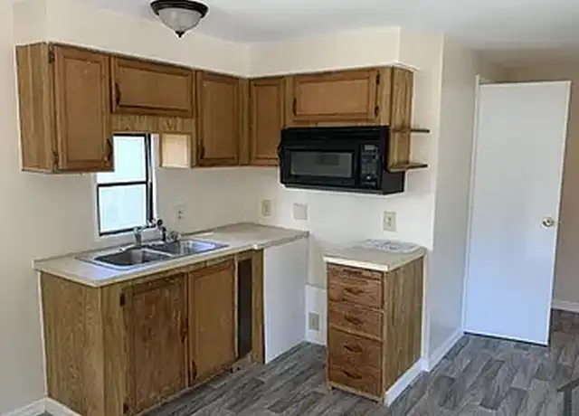 Property at 4233 Gall Blvd Unit 2, Zephyrhills, FL, 33542, 1 bed, 1 bath, [object Object]
