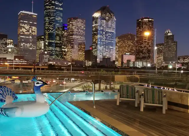 Property at 1521 N Memorial Way Unit B2-06, Houston, TX, 77007, 2 beds, 2 baths, [object Object]