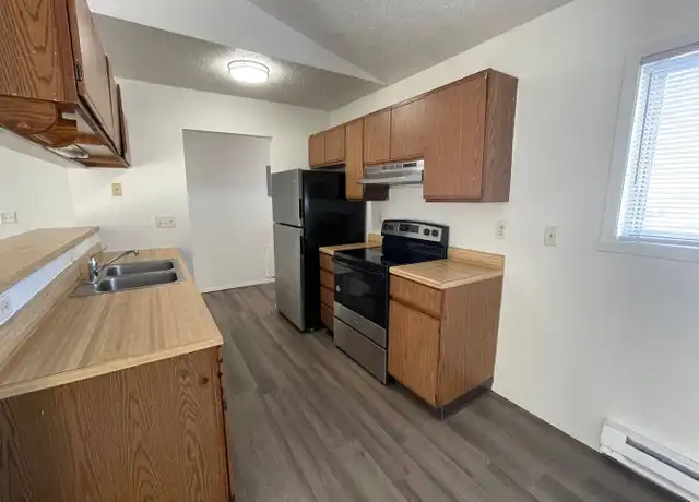 Property at 81 Center St, West Fargo, ND, 58078, 3 beds, 1 bath, [object Object]