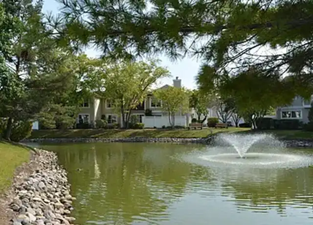 Property at 644 Le Parc Cir, Buffalo Grove, IL, 60089, 2 beds, 2.5 baths, [object Object]