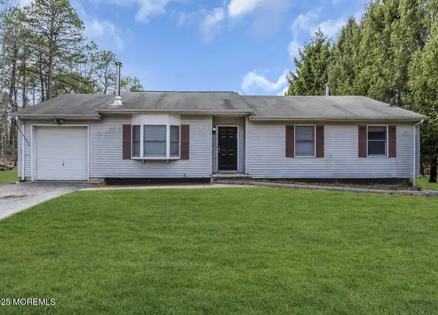 Property at 568 E Veterans Hwy, Jackson, NJ, 08527, 3 beds, 2 baths, [object Object]