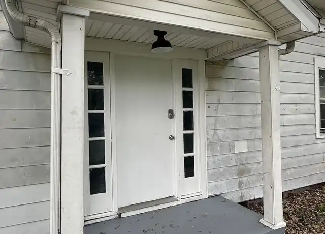 Property at 1109 E Kirby Ave Unit 2, Muncie, IN, 47302, 3 beds, 1 bath, [object Object]