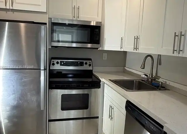 Property at 200 177th Dr #407, Sunny Isles Beach, FL, 33160, 1 bed, 1 bath, [object Object]