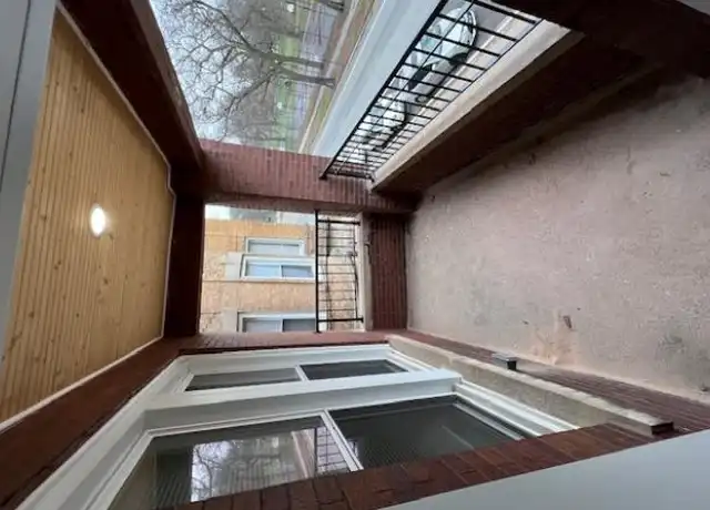 Property at 5722 S King Dr, Chicago, IL, 60637, 4 beds, 2 baths, [object Object]