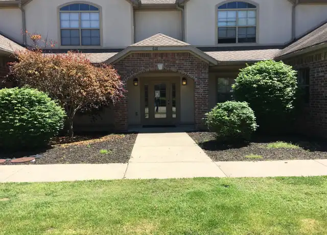 Property at 688 S Solis Ave #4, Fayetteville, AR, 72701, 3 beds, 2 baths, [object Object]