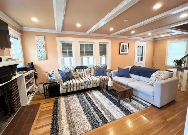 Property at 15 Winslow Rd Unit 15, Belmont, MA, 02478, 4 beds, 2 baths, [object Object]