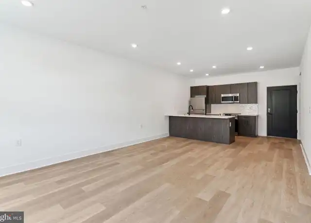 Property at 1419 W Grange Ave Unit 410, Philadelphia, PA, 19141, 1 bed, 1 bath, [object Object]