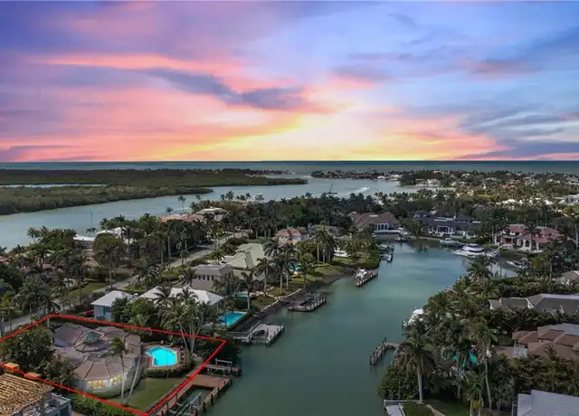 Property at 989 Admiralty Parade, Naples, FL, 34102, 3 beds, 3.5 baths, [object Object]
