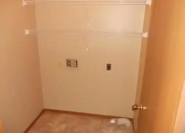 Property at 1604 S 13th St Unit 4, Herrin, IL, 62948, 2 beds, 1 bath, [object Object]