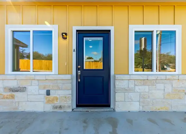 Property at 705 Fifth St Unit A, Comfort, TX, 78013, 1 bed, 1 bath, [object Object]