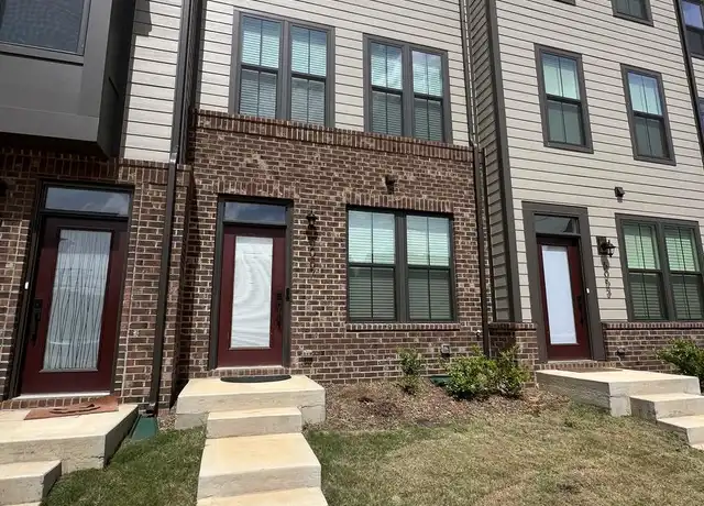 Property at 5057 Chinook Ln, Charlotte, NC, 28217, 3 beds, 3.5 baths, [object Object]