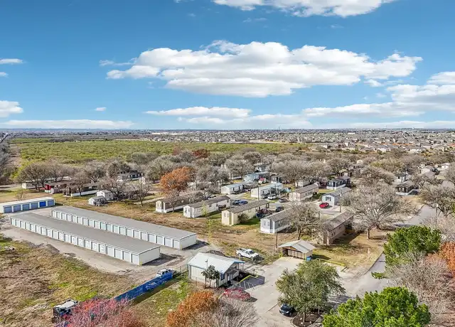 Property at Val's - 125 Clinton Rd, Cibolo, TX, 78108, 3 beds, 2 baths, [object Object]