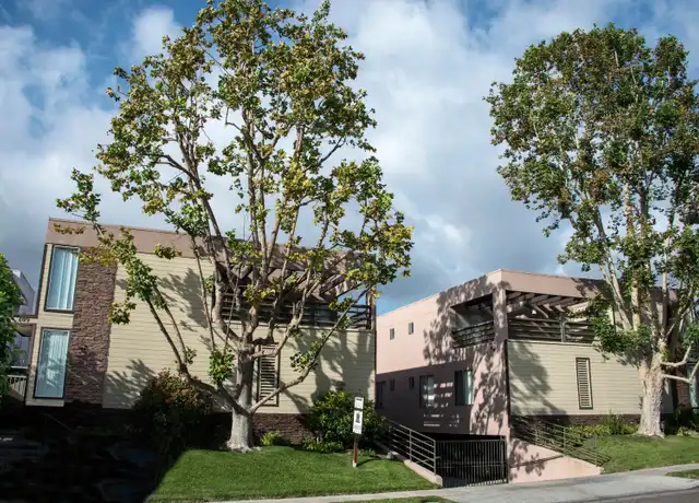 Property at 407 W Lexington Dr Unit B204, Glendale, CA, 91203, 1 bed, 1 bath, [object Object]