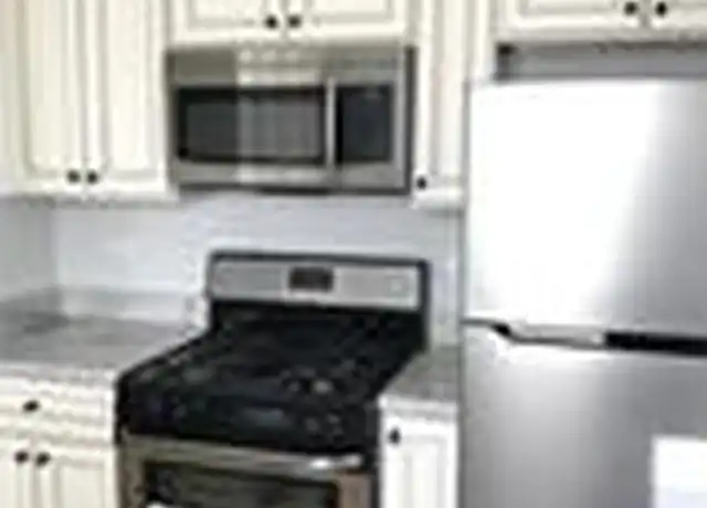 Property at 6512 19th St Unit 1W, Berwyn, IL, 60402, 2 beds, 1 bath, [object Object]