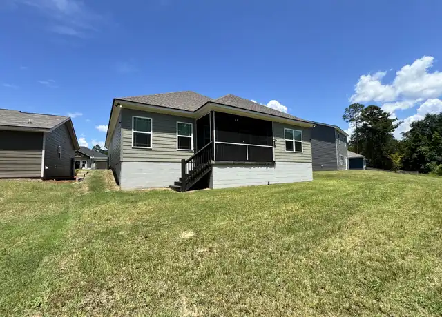 Property at 8 Summertide Dr, Phenix City, AL, 36869, 3 beds, 2 baths, [object Object]