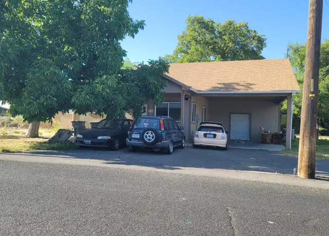 Property at 3918 W 7th Ave, Kennewick, WA, 99336, 3 beds, 2 baths, [object Object]