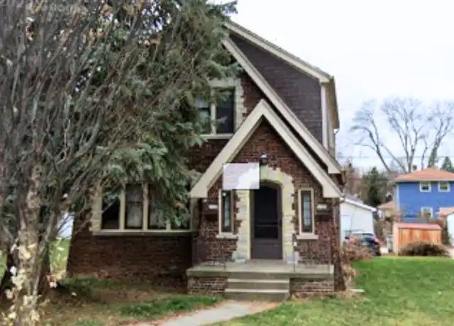 Property at 3725 S Clement Ave, Milwaukee, WI, 53207, 2 beds, 1 bath, [object Object]