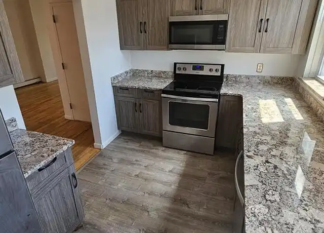 Property at 18 S Bridge St Unit 5, Poughkeepsie, NY, 12601, 1 bed, 1 bath, [object Object]