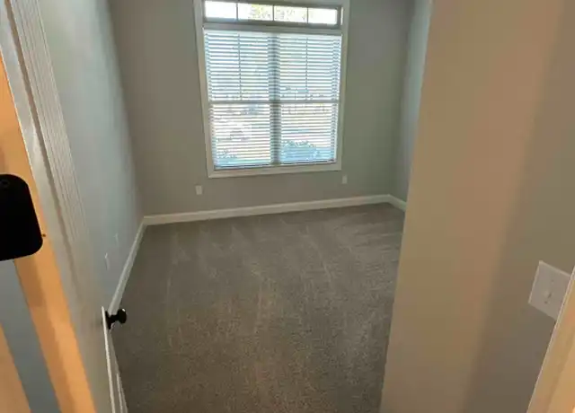 Property at 136 Silverside Dr, Perry, GA, 31069, 1 bed, 1 bath, [object Object]