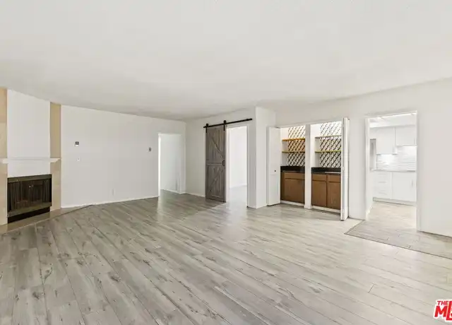 Property at 1033 6th St Unit 109, Santa Monica, CA, 90403, 3 beds, 2 baths, [object Object]