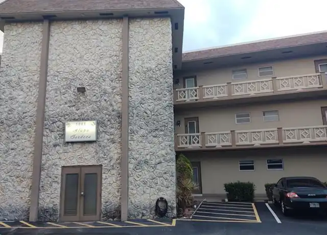 Property at 5003 NW 35th St, Lauderdale Lakes, FL, 33319, 2 beds, 2 baths, [object Object]