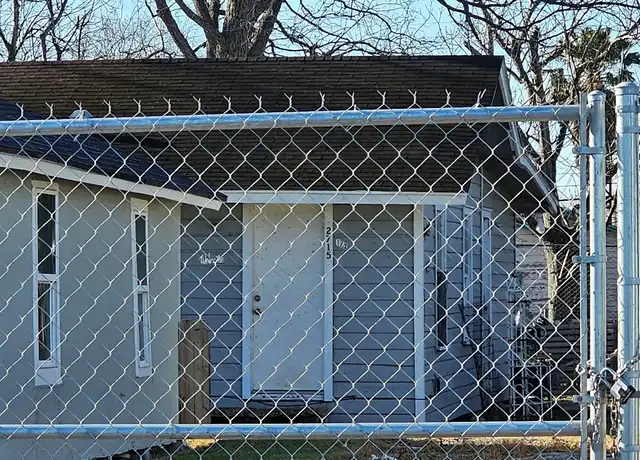 Property at 2715 Marguerite St Unit 1/2, Corpus Christi, TX, 78405, 1 bed, 1 bath, [object Object]