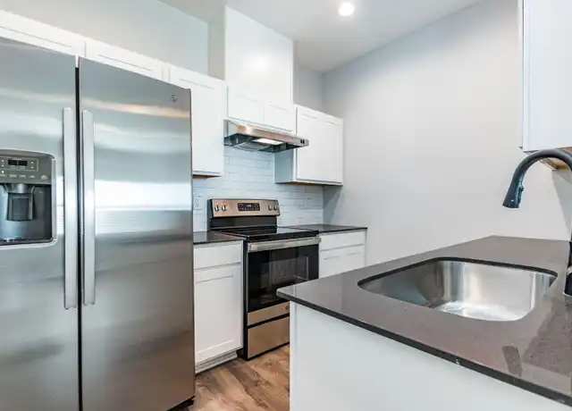 Property at 639 N O'Neil St, Clayton, NC, 27520, 1 bed, 1 bath, [object Object]