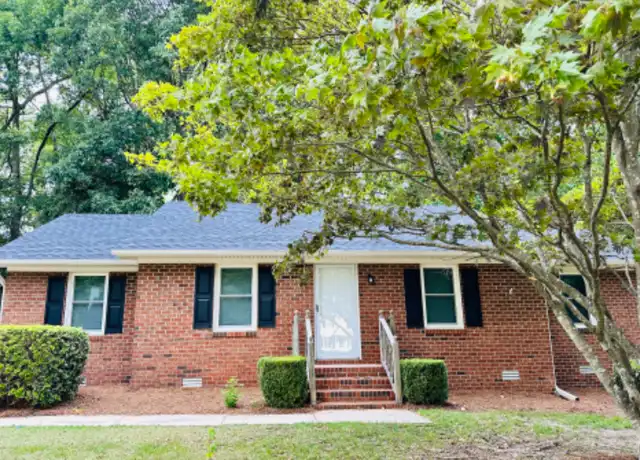 Property at 712 Lancelot Dr, Greenville, NC, 27858, 3 beds, 2 baths, [object Object]