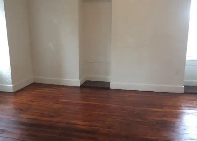 Property at 540 Wallace St Unit 2, York, PA, 17403, 3 beds, 1 bath, [object Object]