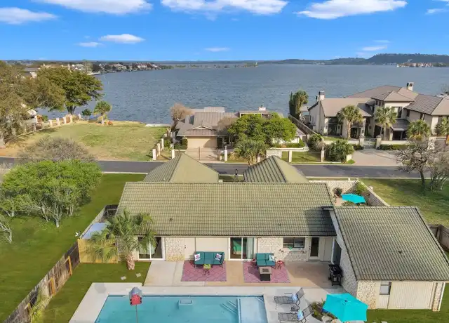 Property at 202 Lighthouse Dr, Horseshoe Bay, TX, 78657, 3 beds, 2 baths, [object Object]