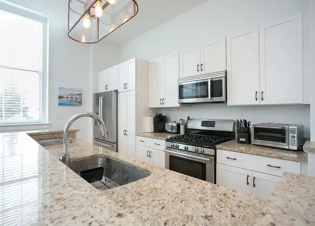 Property at 32 Carey St Unit 1D, Newport, RI, 02840, 2 beds, 2 baths, [object Object]